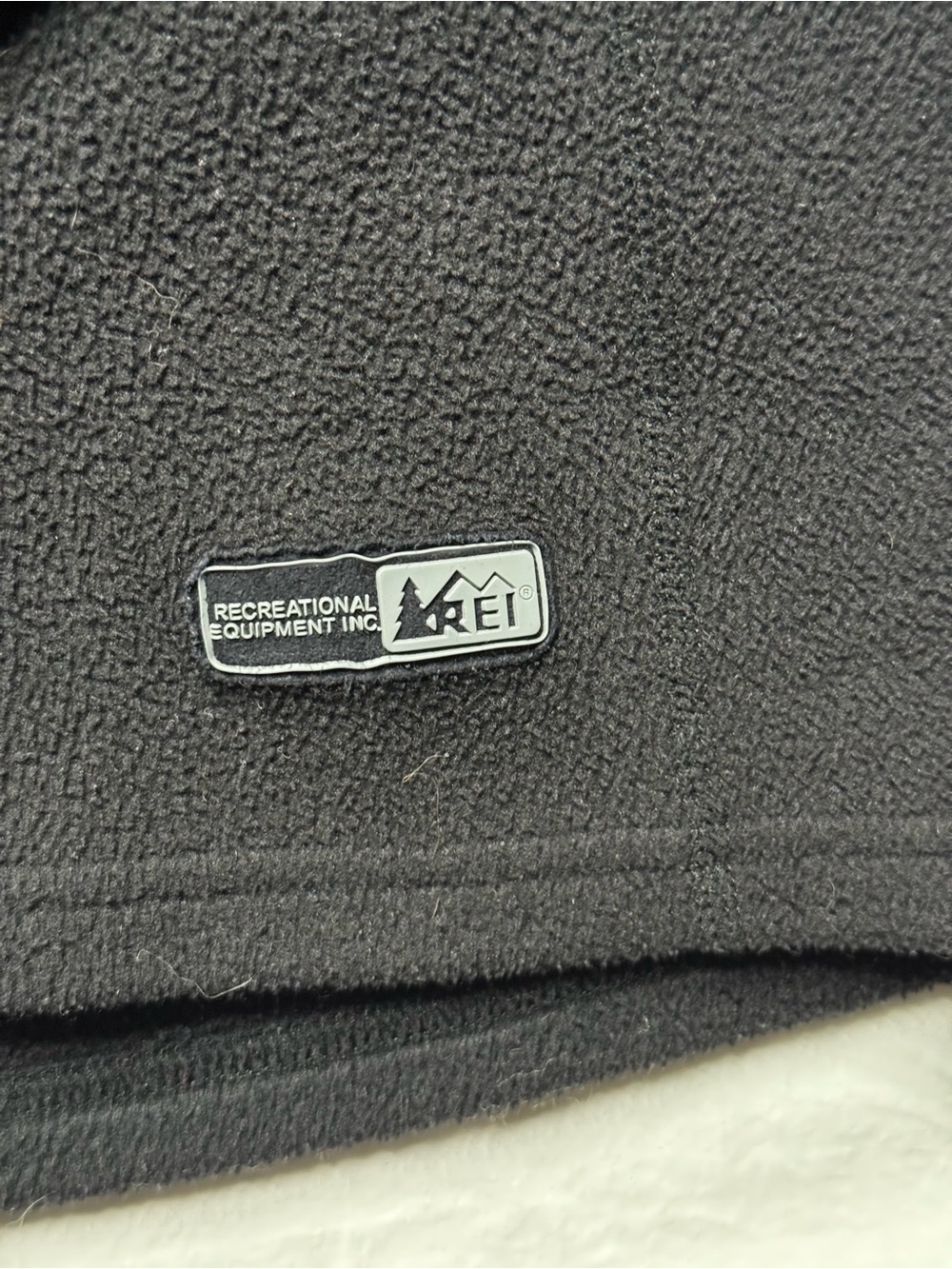 REI - Long Sleeve Fleece Pullover Lightweight Sweater in Black - Picture 5 of 11